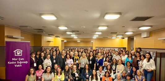 Kadınların yerine karar vermeden: Dayanışma merkezlerinden feminist deneyimler