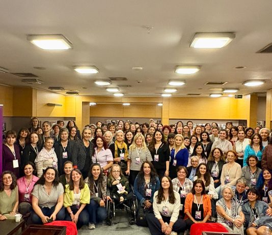 Kadınların yerine karar vermeden: Dayanışma merkezlerinden feminist deneyimler